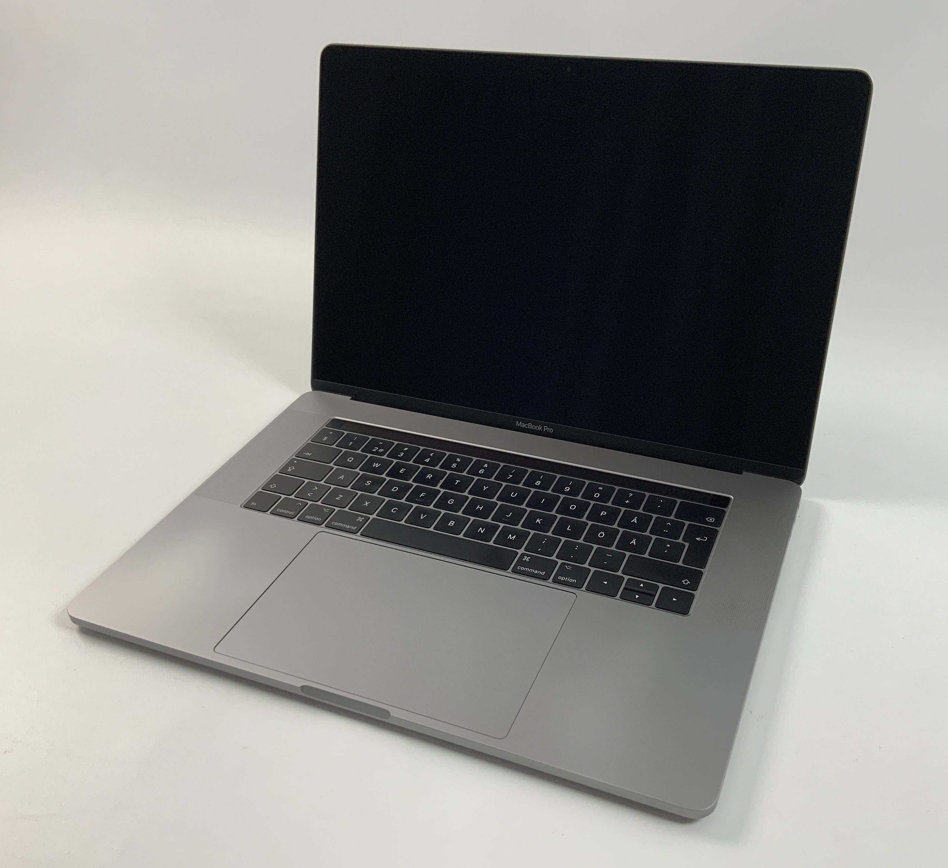 MacBook Pro 15" Touch Bar Late 2016 (Intel Quad-Core i7 2.9 GHz 16 GB RAM 1 TB SSD), Space Gray, Intel Quad-Core i7 2.9 GHz, 16 GB RAM, 1 TB SSD, Kuva 1